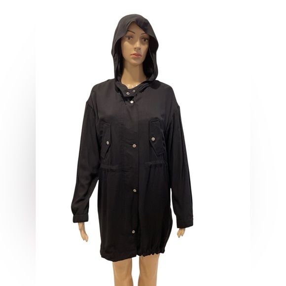 Love Tree Jackets & Blazers - Love Tree Women's Black Hooded Jacket size Medium